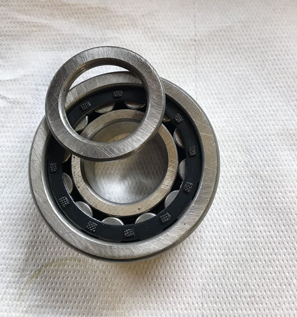 Water pump shaft bearing NUP2307 cylindrical roller