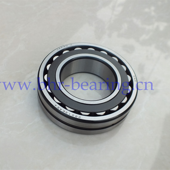 NSK bearing 22213 spherical roller bearing