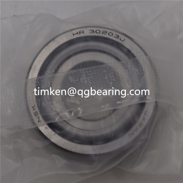 KOYO bearing 30203 tapered roller bearing